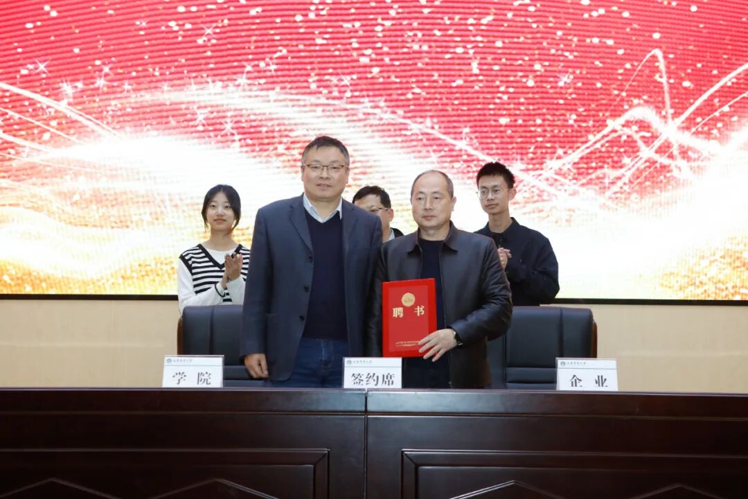 1765263997821092895.jpg 12.jpg